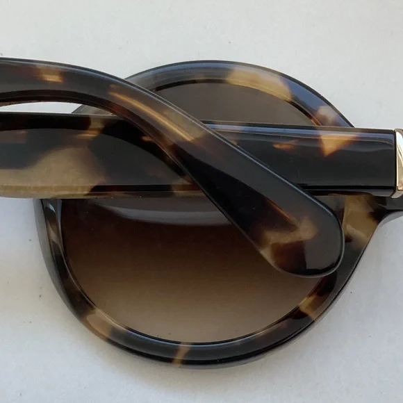 Kate Spade New York Tortoise and Black Sunglasses Duo - Picture 13 of 14